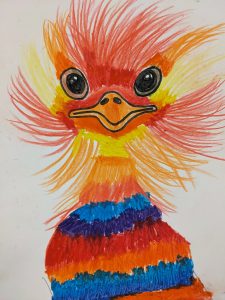 Buntstiftzeichnung eines bunten Vogels mit großen Augen