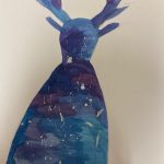 Abstraktes Aquarell eines Hirsches bei Nacht